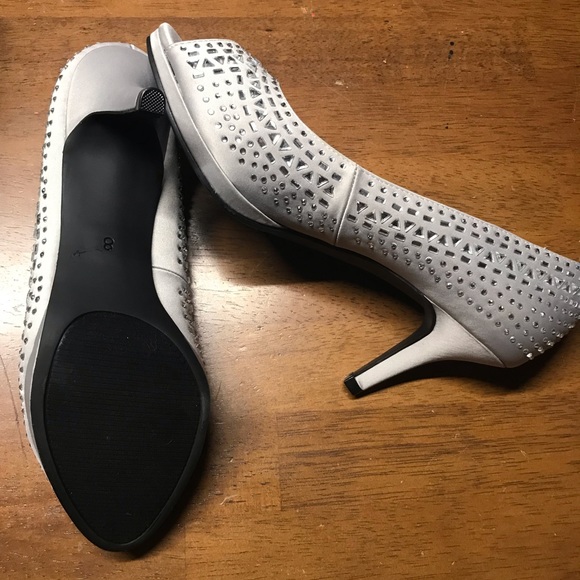 Silver heels open toe - Picture 5 of 6